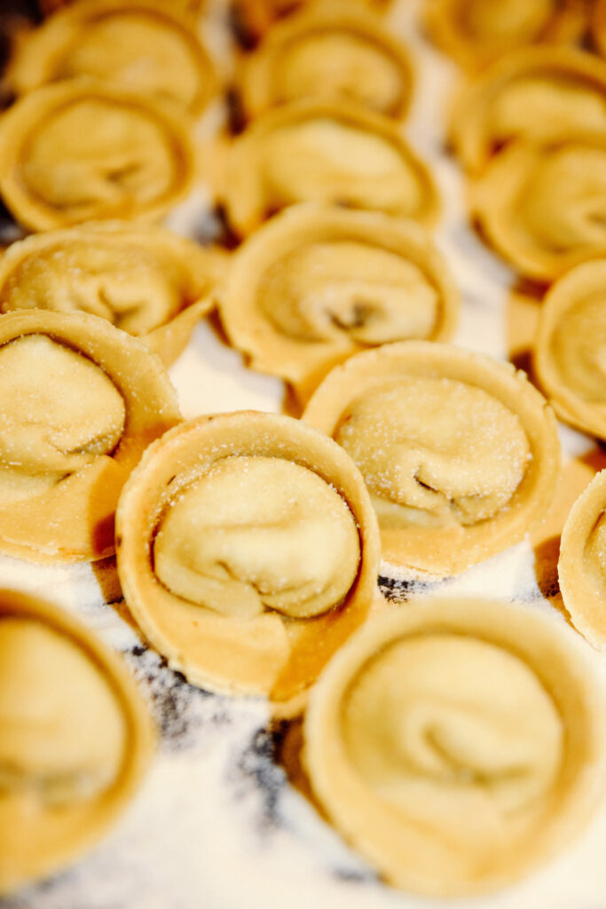 Loam uncooked tortellini