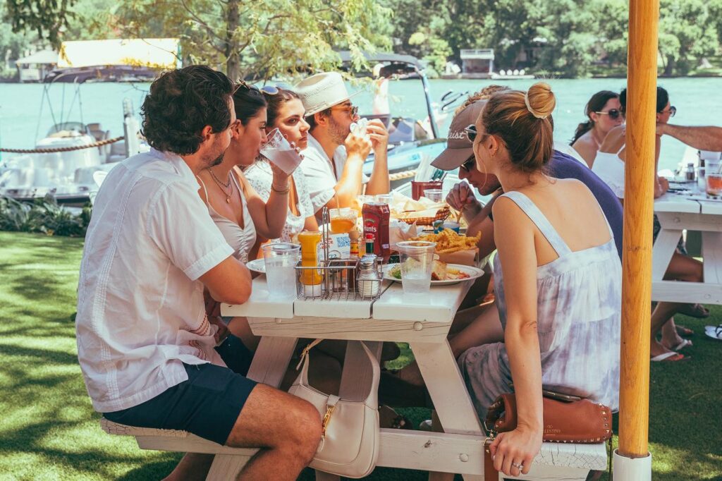 Ski Shores Cafe