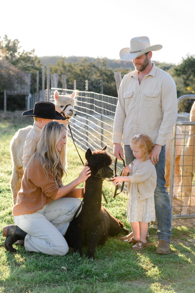 Williamson Family-Sundance Hill Farm Photo by Naomi Phelps of Sweet Memories Photography
