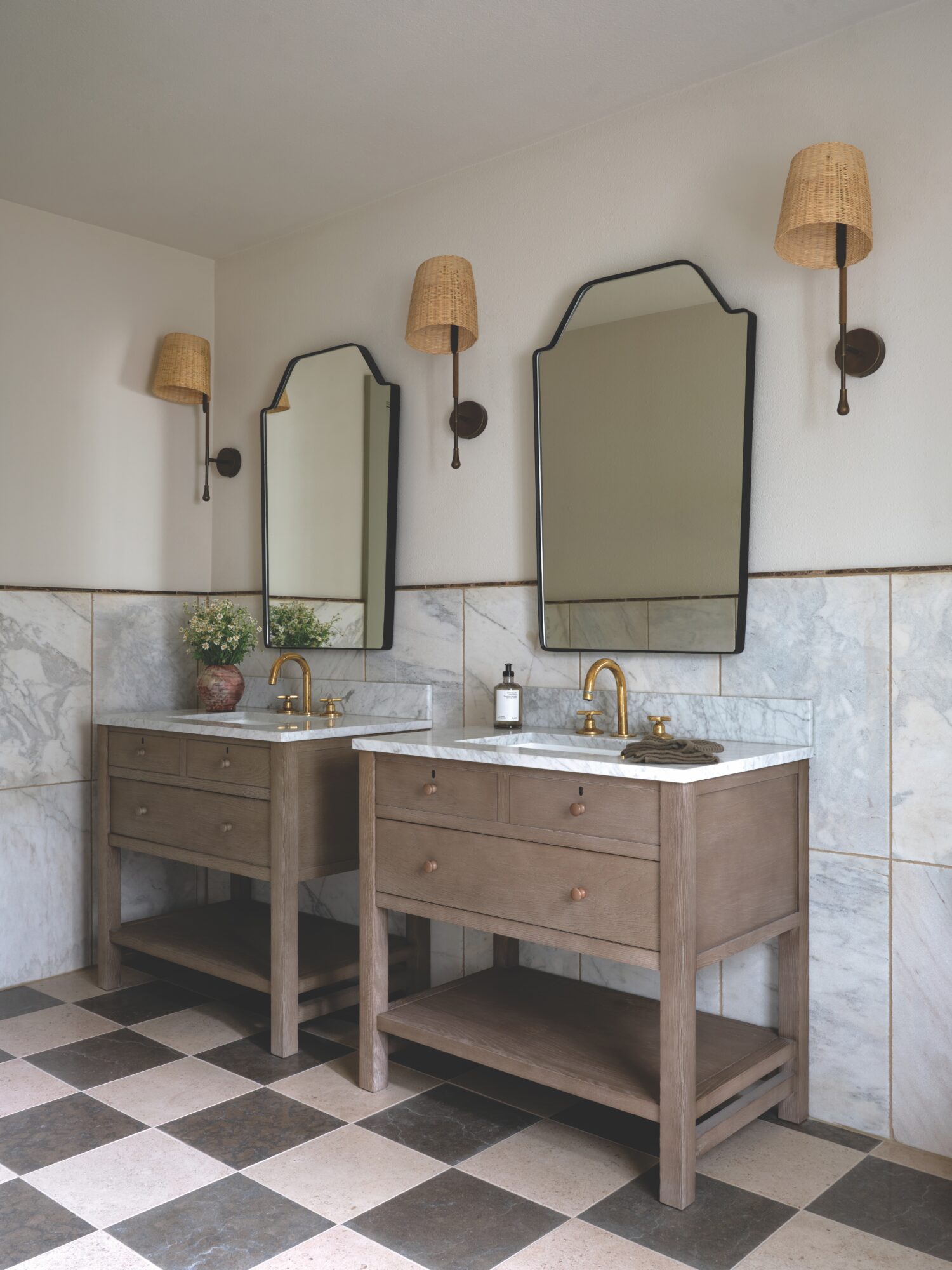 Lindsay Brown_Anastasia Casey8773