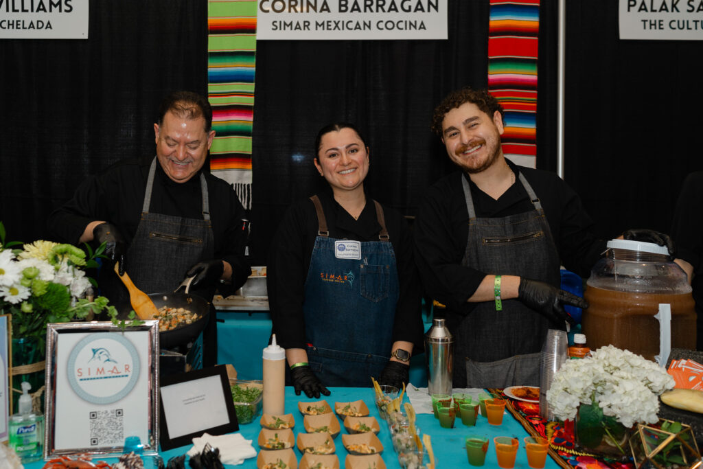 AE 1-Lupe Barragan, Corina Barragan & Team of Simar Seafood Cocina