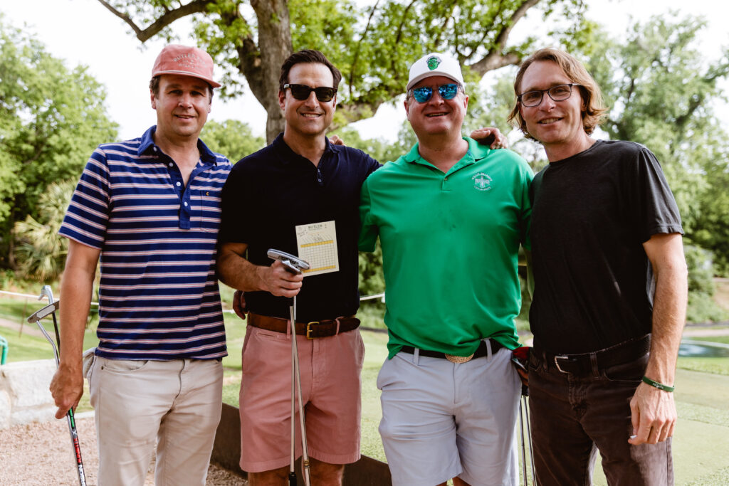 Hobson Brown,Aaron Stanley, Sunday Yokbubitis – 3 Amigos