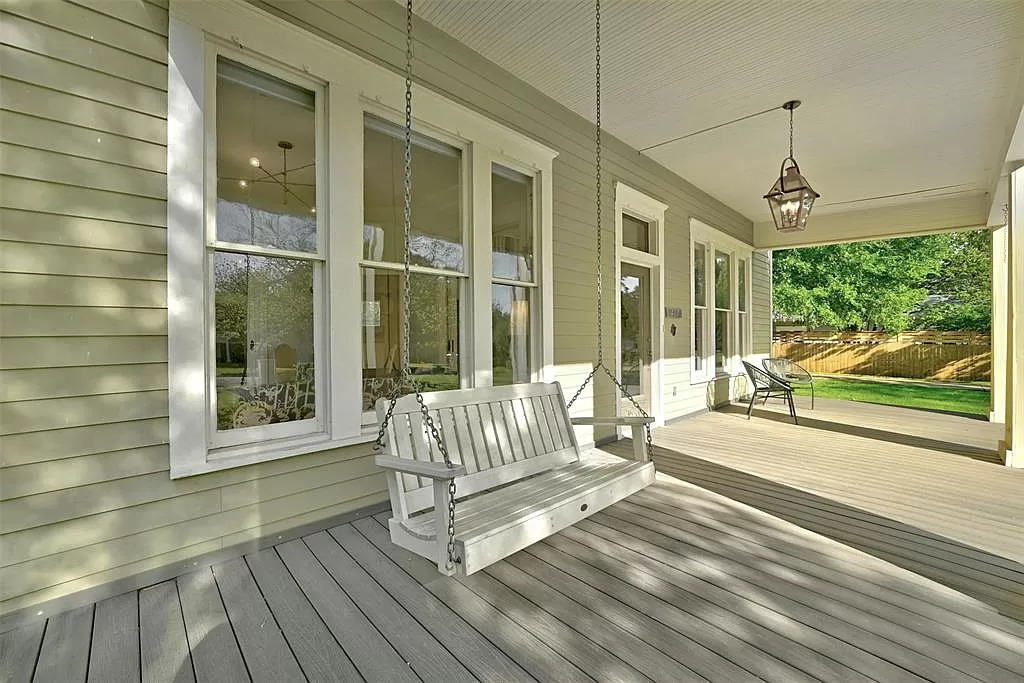 417 Cibilo Street (photo courtesy of Blairfield Realty).