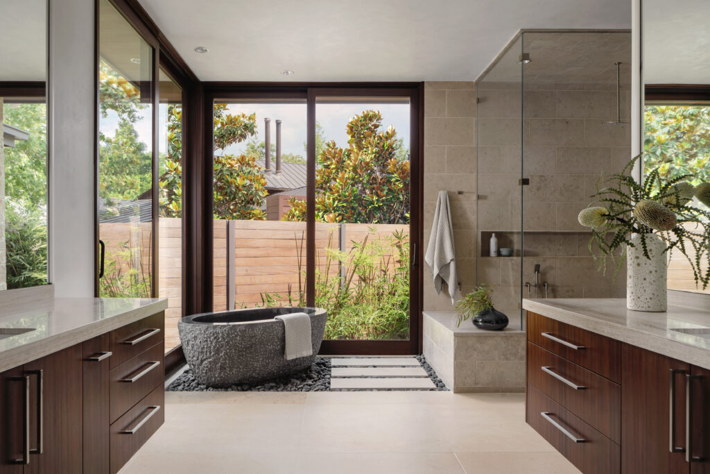 Primary Bath (photo credit Chase Daniel)