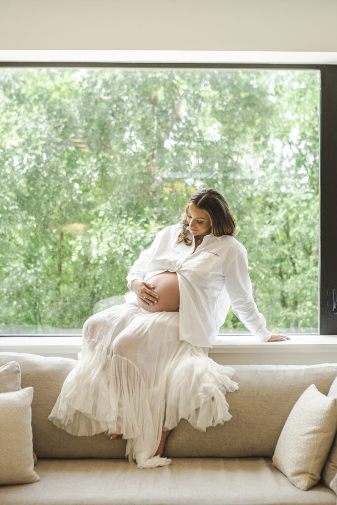 Amanda Nelson awaiting the birth of her first son (photo by Brittany Dawn Short)