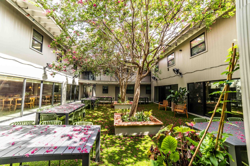 The peaceful courtyard at Casa de Luz East. (photo by Richard Casteel)