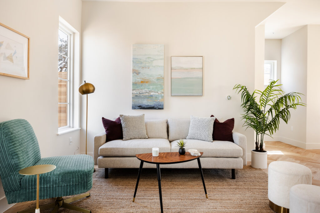 1802 Overhill Drive, Austin, Texas Unit A Living Room (photo by James H Ruiz Photography)