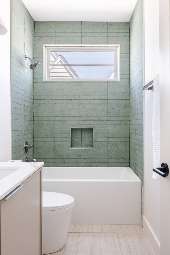 1802 Overhill Drive, Austin, Texas Unit B Bathroom (photo by James H Ruiz Photography)