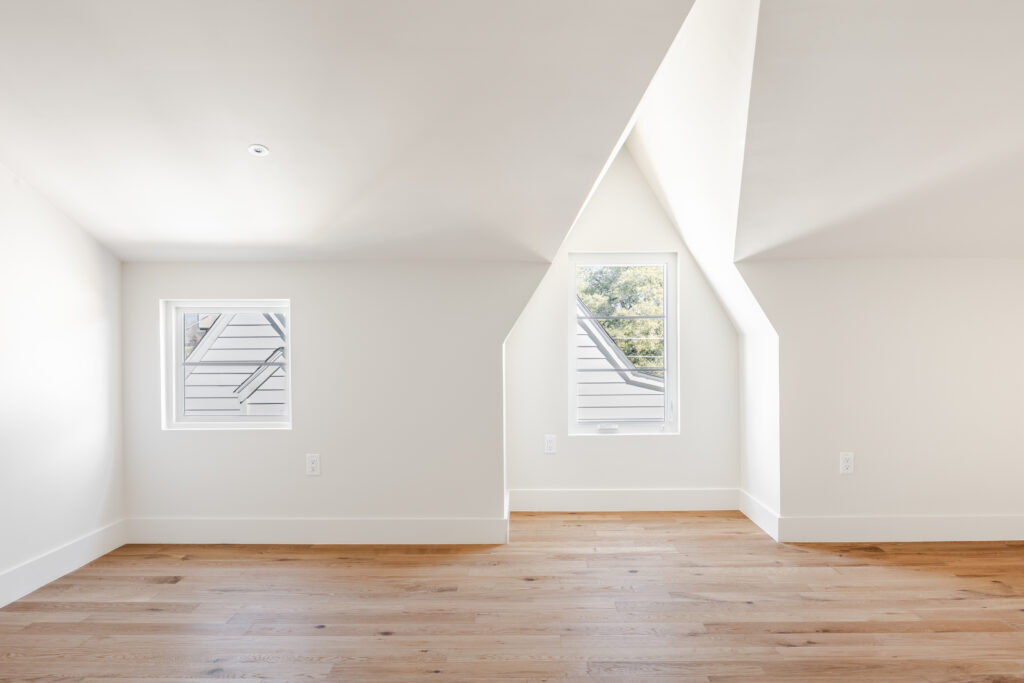 1802 Overhill Drive, Austin, Texas Unit B Bedroom (photo by James H Ruiz Photography)