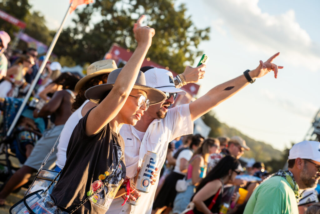 Crowd at Benson Boone. (Photo by Sabrina Macias)
