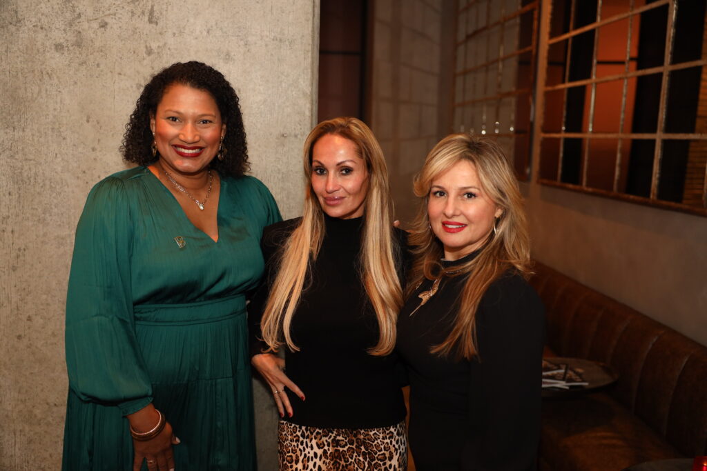 Roslyn Lones Lopez, Bia Ferla, Carol Maamari (Phyllis Browning Co. Austin)