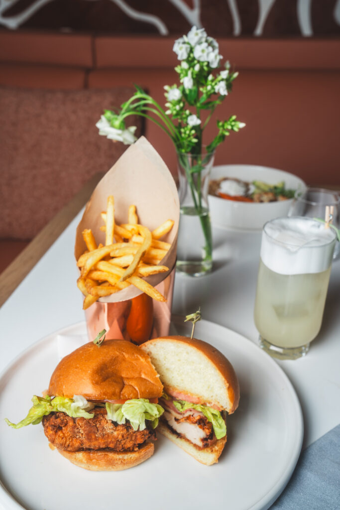 Serenade at the W Austin (photo by Roger Ho)