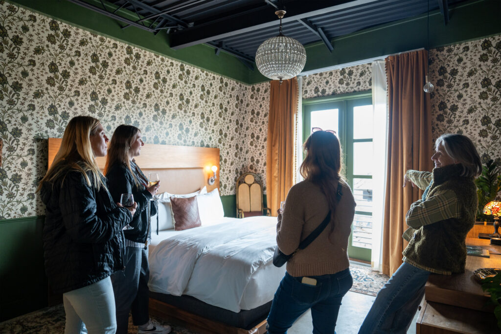 Poeta and Frances Modern Inn Design Detour