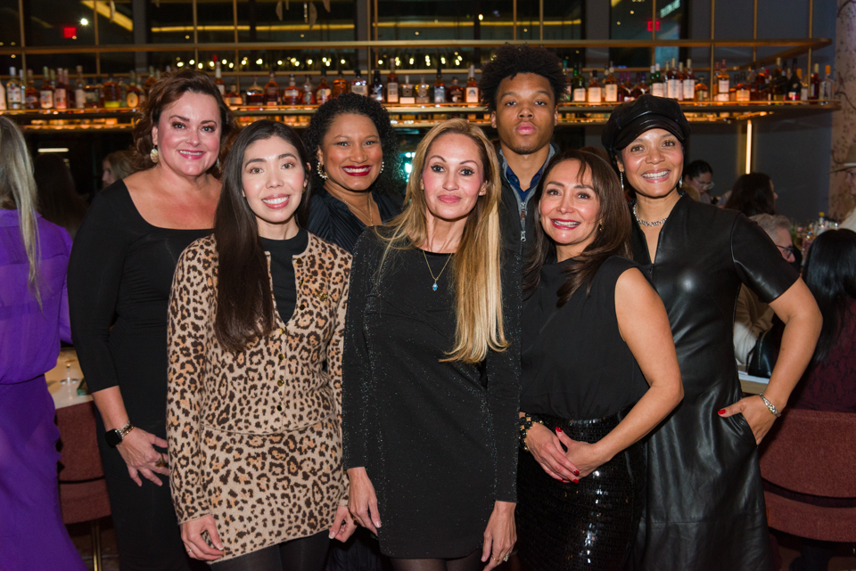 Leza Gan, Roslyn Jones López, Román Johnson, Crystal Leija, Bia Ferla, Araceli Hart, Shyra Holmes