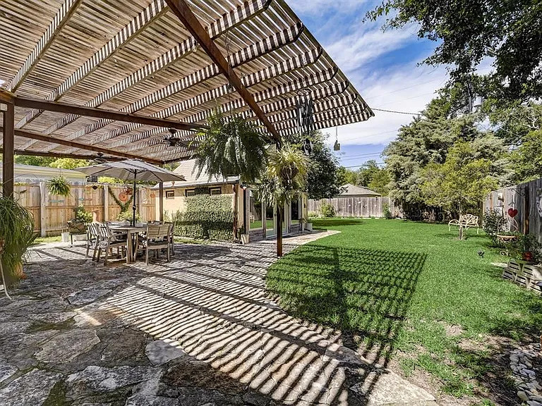 1512 Northwood Rd. (Photo courtesy of Moreland Properties)