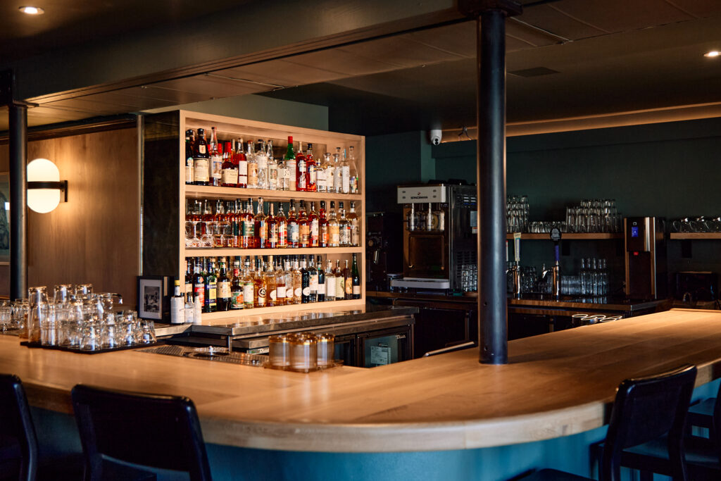 The bar at Radio Rosewood. (Photo by Jinni J)