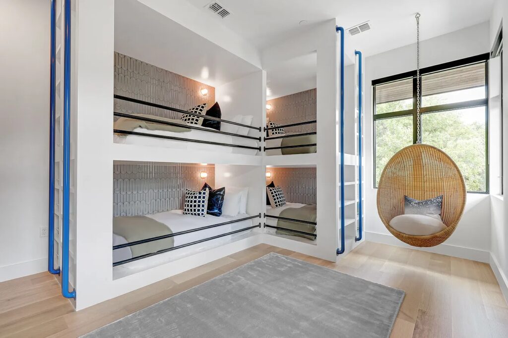 189e836d8e57b0fc8f2b7204b7bc9182-uncropped_scaled_within_1344_1008