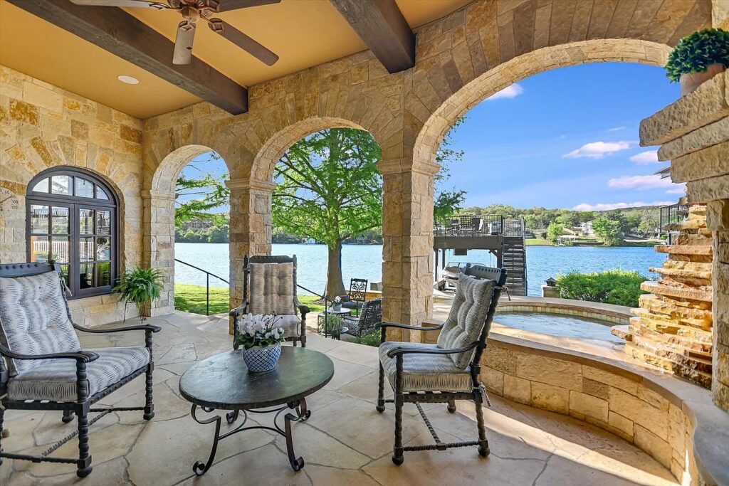 5bb369b38cd52dcecab14de44365ff79-uncropped_scaled_within_1344_1008