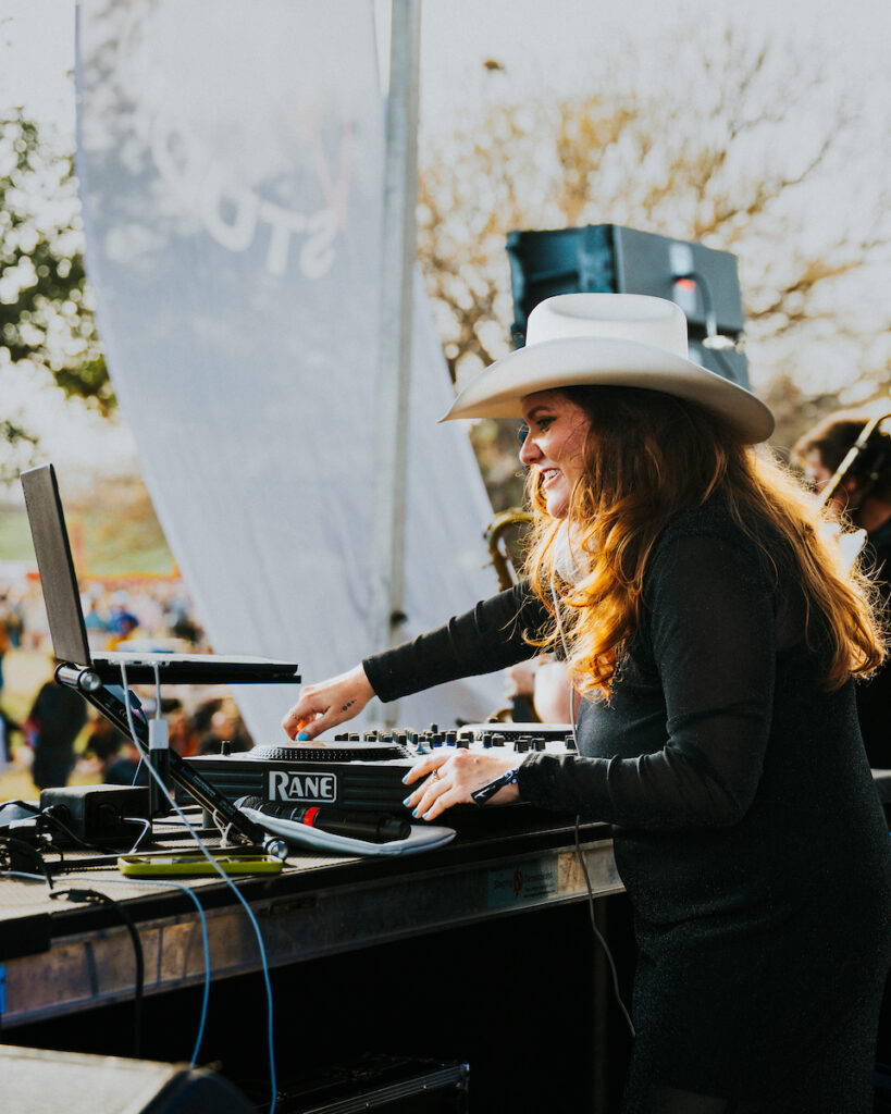 DJ Cassandra (photo by Escobar Garcia)