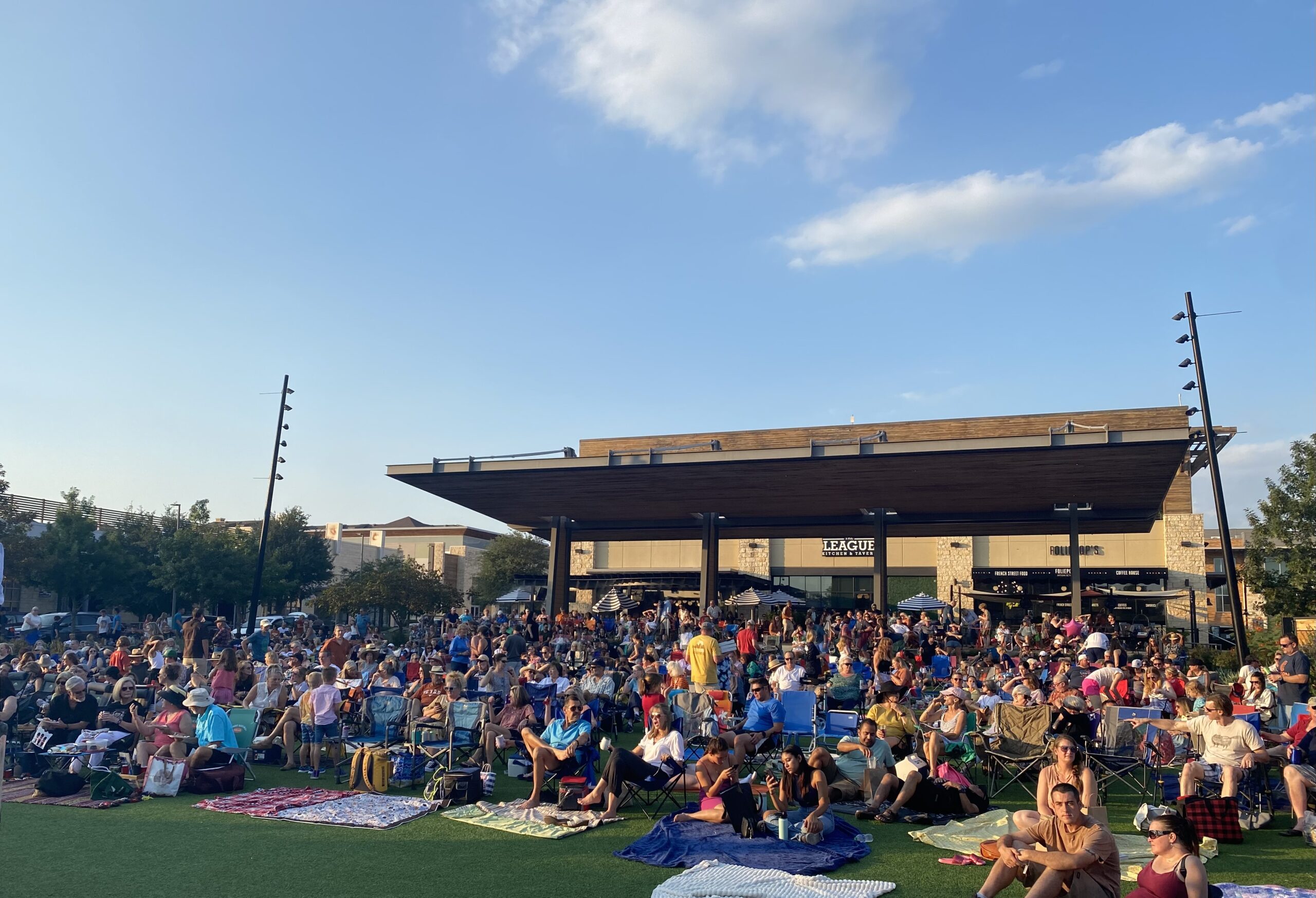 Hill Country Galleria Saturday Night Concert Series Tribeza