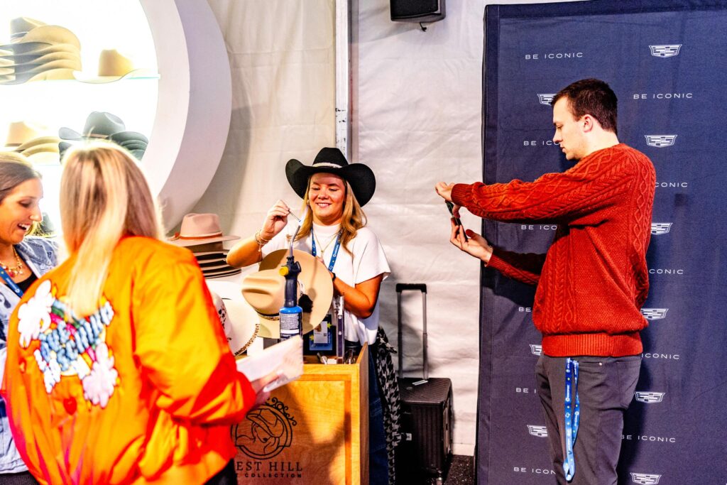 dffefc70433e4aff9482030b41bd629f_qw3hkf97tvuyvr3ykzvmd5nnke1v26nz__Player Party_ALEX5455__2048