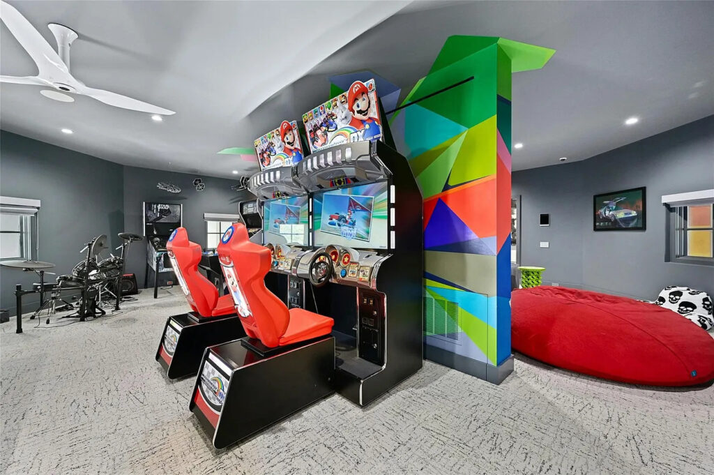 f2da6c1019fce0a85959dbce74e6bf58-uncropped_scaled_within_1344_1008