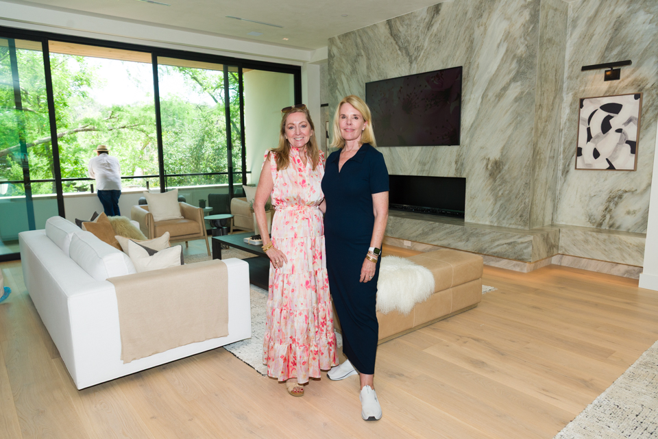 Melissa Webb, Stephanie Nick