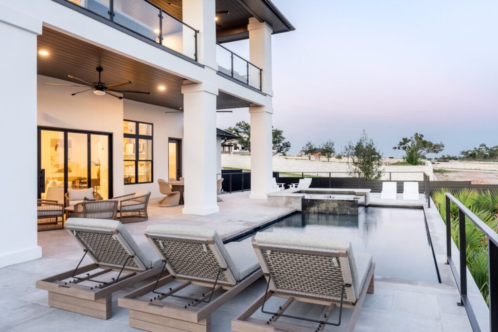 Overlook at Westlake Backyard Pool (photo courtesy of MileStone Community Builders)