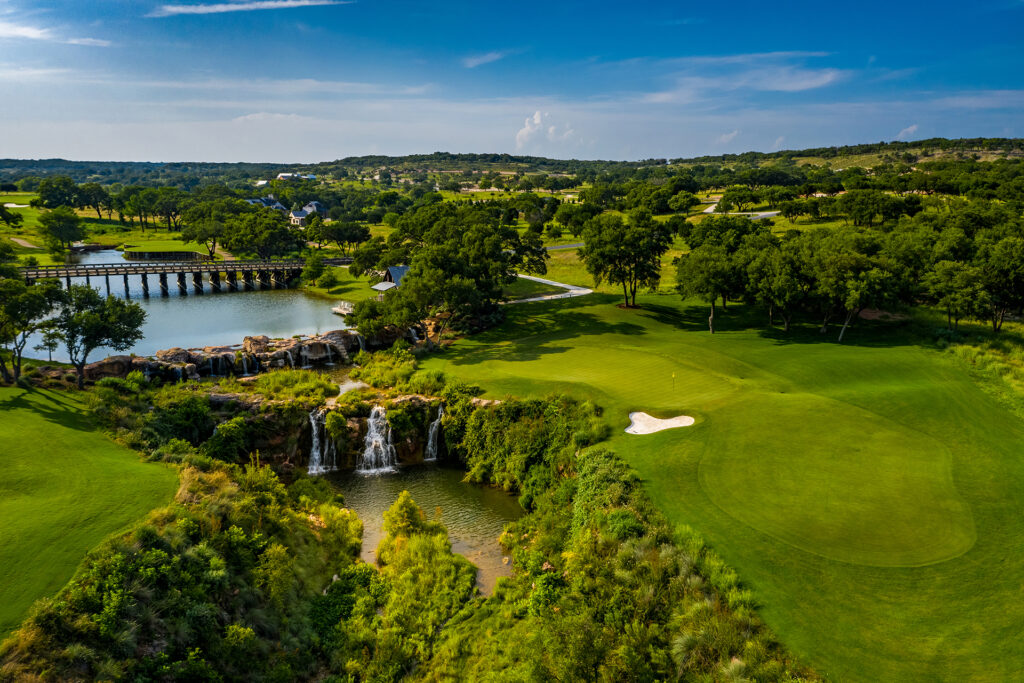 Signature-Hole-10_127