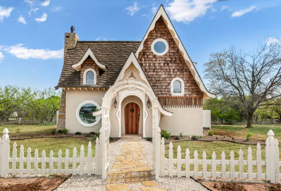 Rockwood Waters - The Storybook in Fredericksburg, Texas. (Photo courtesy of Airbnb)