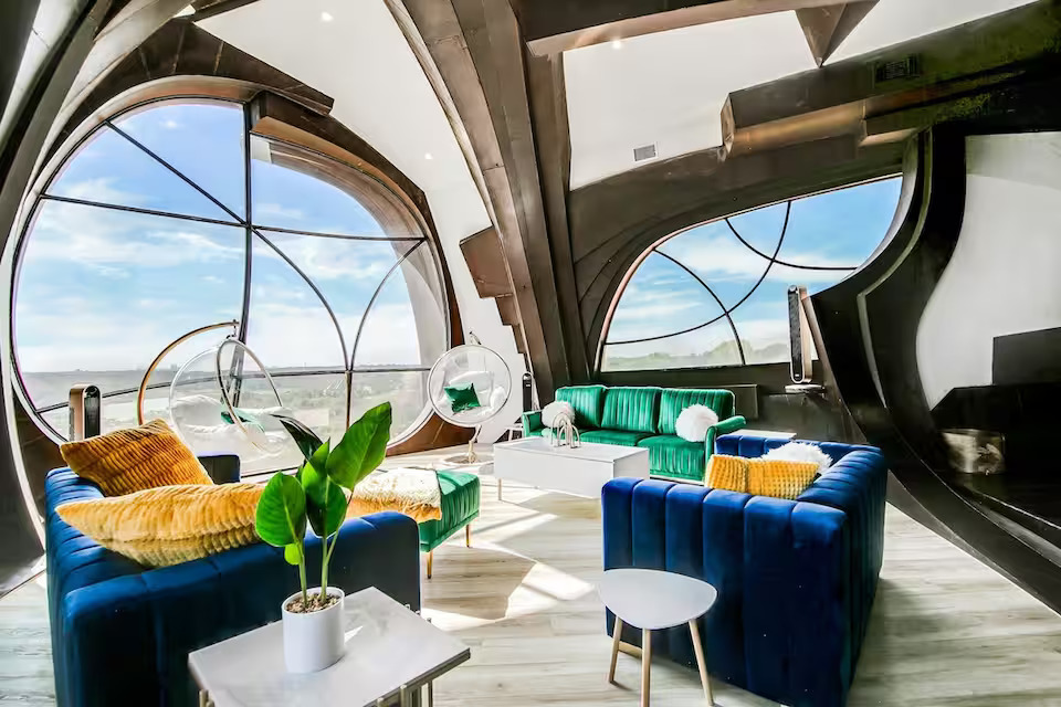 Robert Bruno Steel House in Ransom Canyon, Texas. (Photo courtesy of Airbnb)
