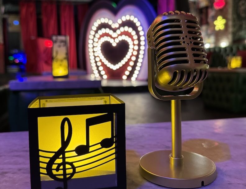 Broadway Sing-Along Bar pops up in Austin this summer.