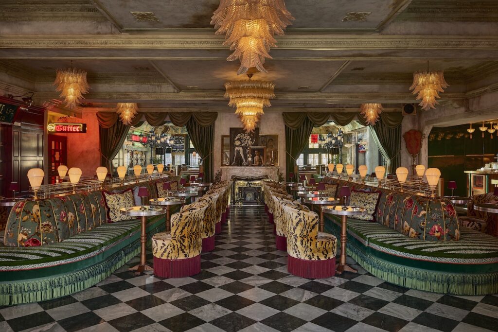 Lobby of the Hotel Lafayette Hotel and Club