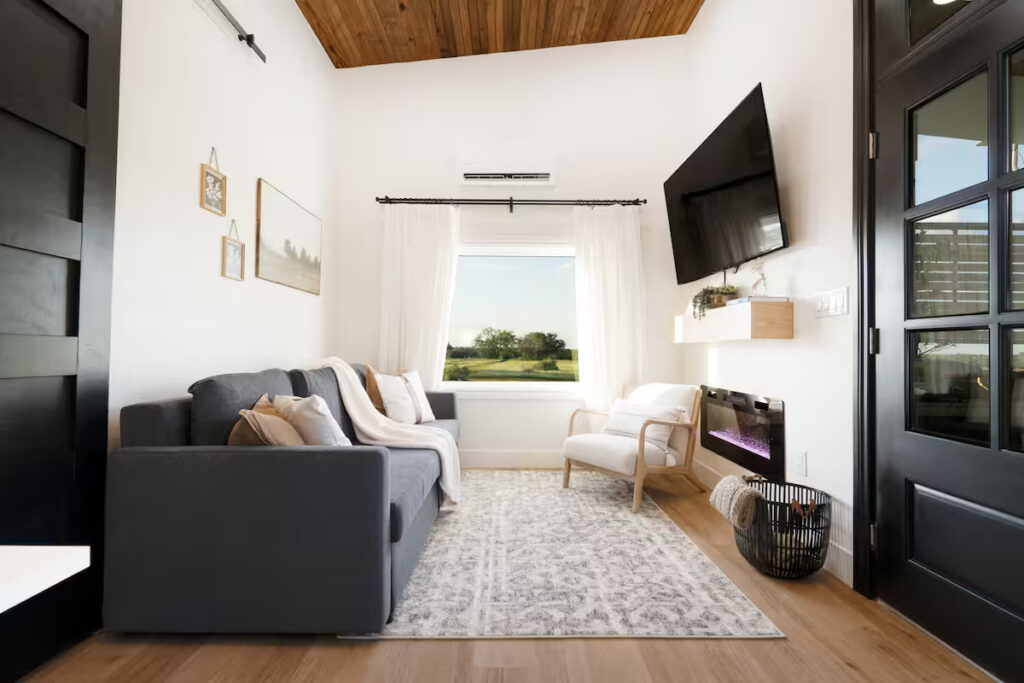 Tiny home in Devine, Texas. (Photo courtesy of Airbnb)
