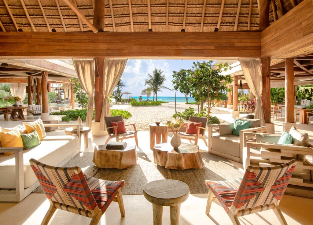 Beachfront restaurant, Aqui Me Quedo