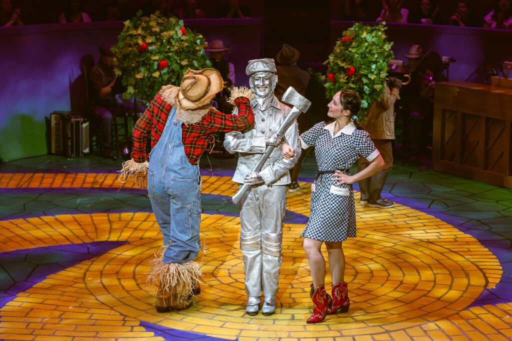 "The Wizard of Oz" at Zach Theater (photo by Melissa Taylor)