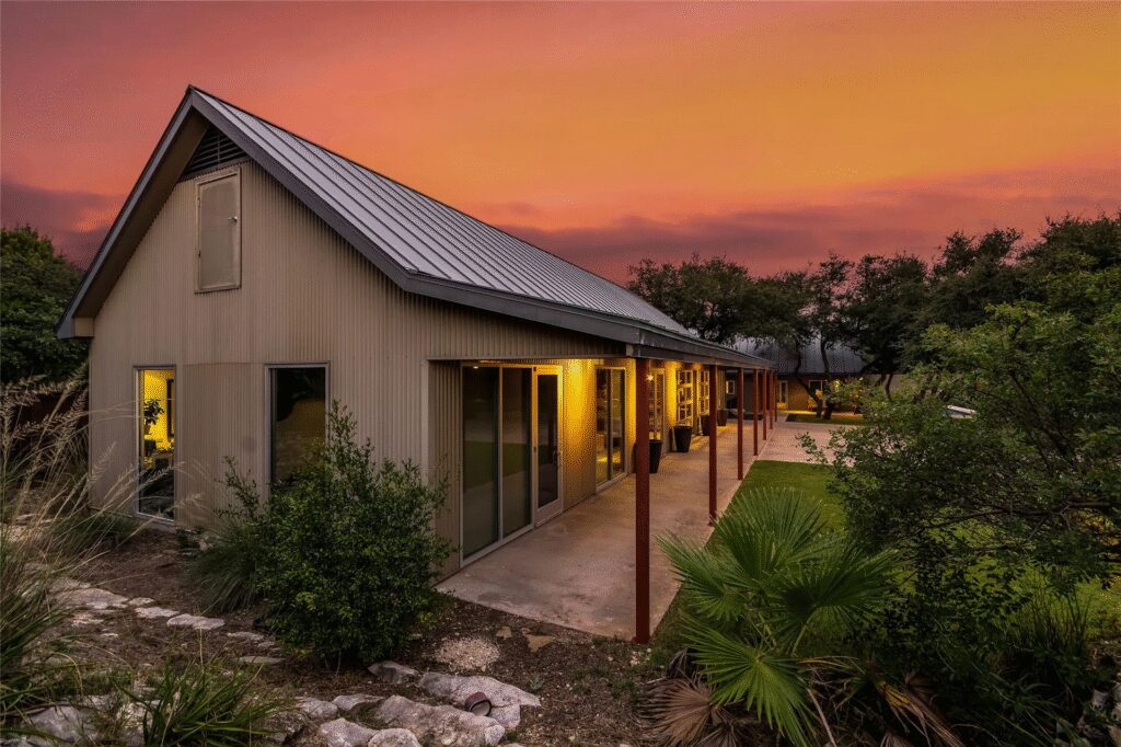 2606 Ranch Road 620 N (Photo courtesy of Kuper Sotheby's International Realty)