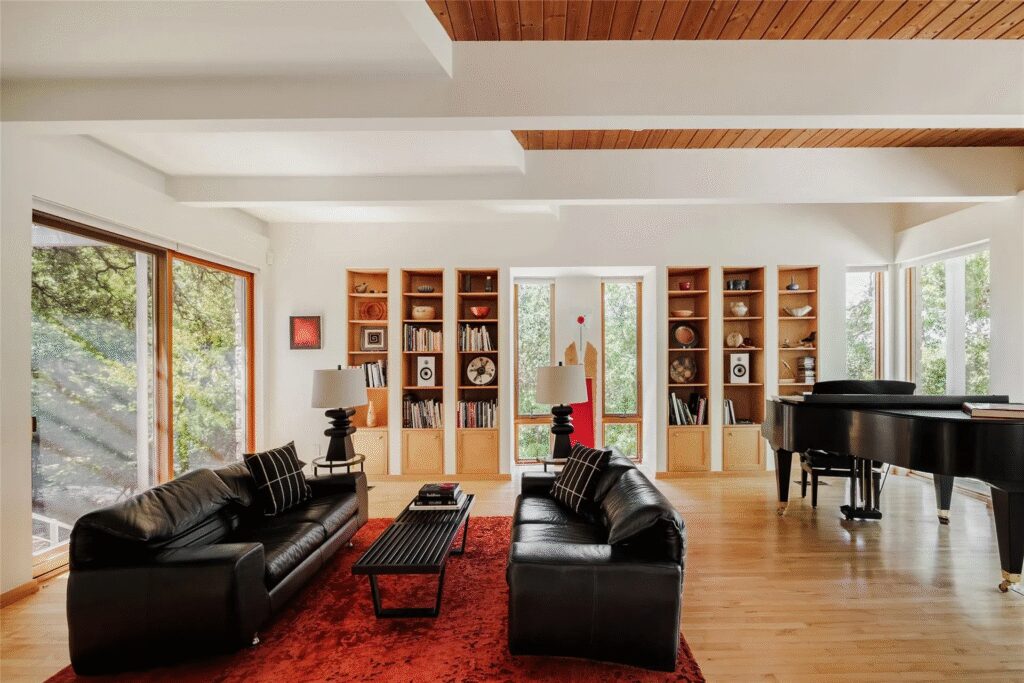 5003 Lucas Lane (Photo courtesy of Kuper Sotheby's International Realty)