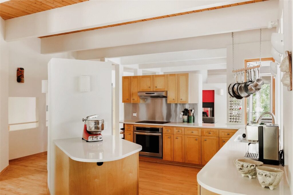 5003 Lucas Lane (Photo courtesy of Kuper Sotheby's International Realty)
