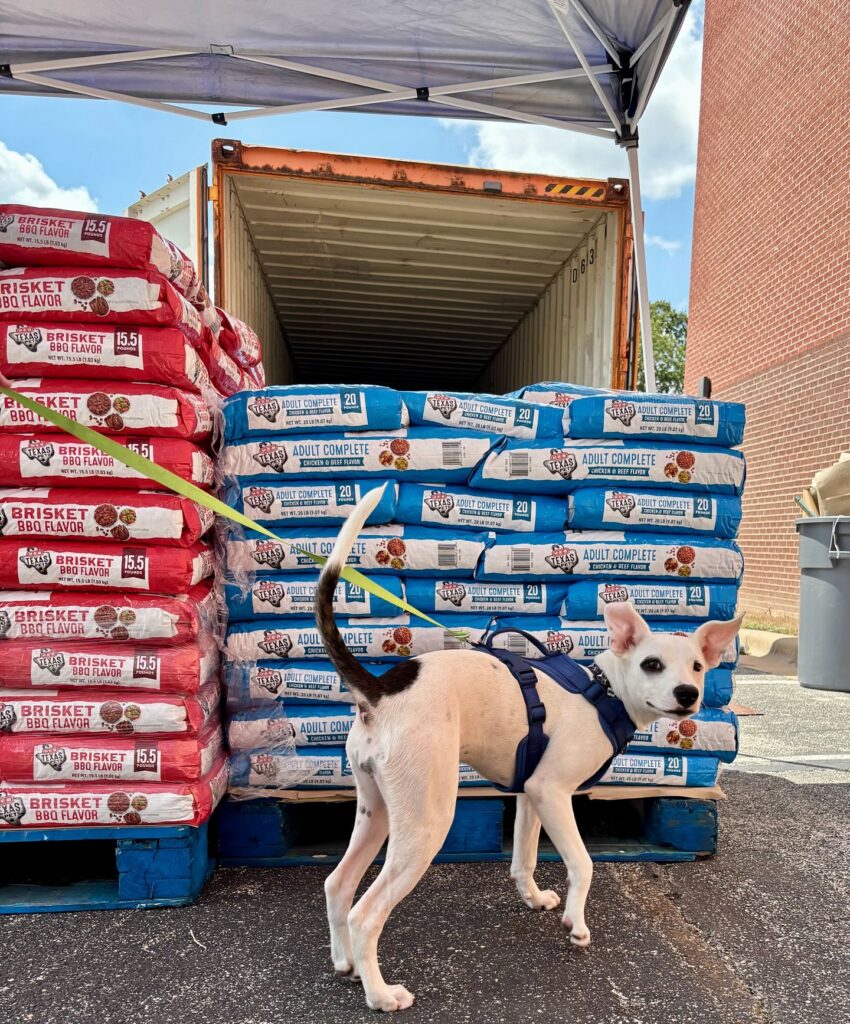 Austin Humane Society's food pantry. (Photo courtesy of Austin Humane Society)