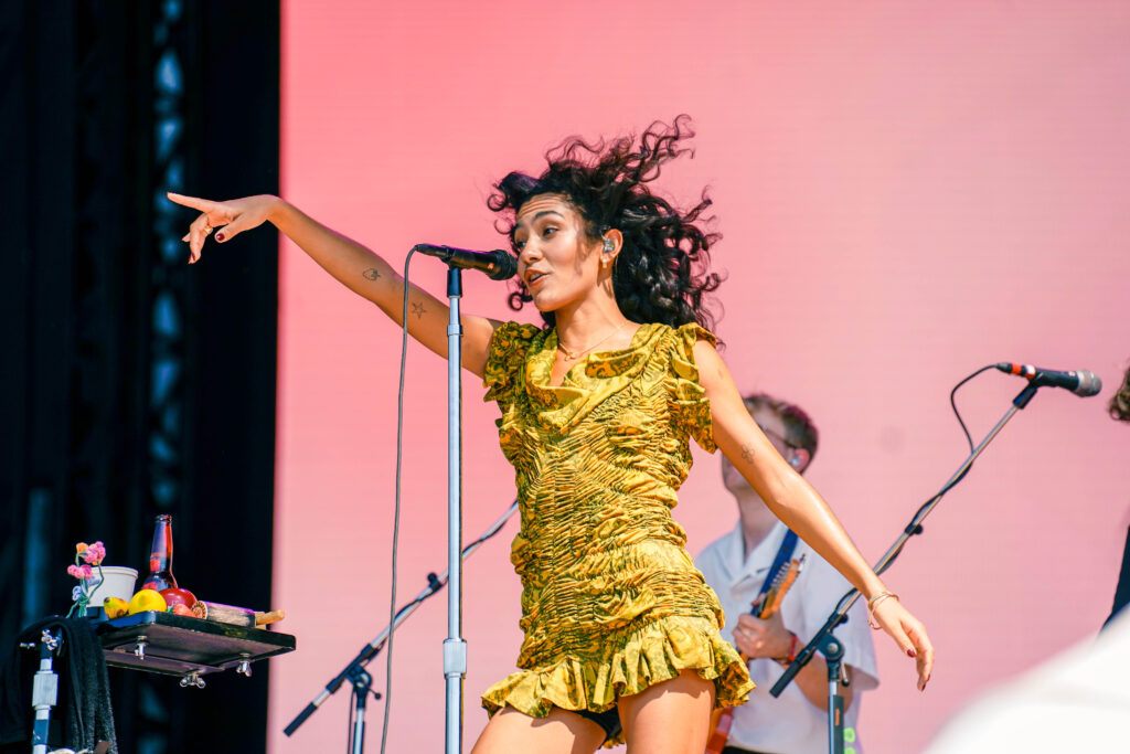 Olivia Dean at ACL Fest 2025. (Photo by Sabrina Macias)