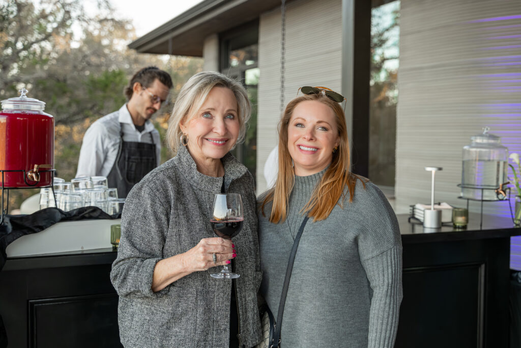 Allison Siebert Winkler, Sharon Siebert