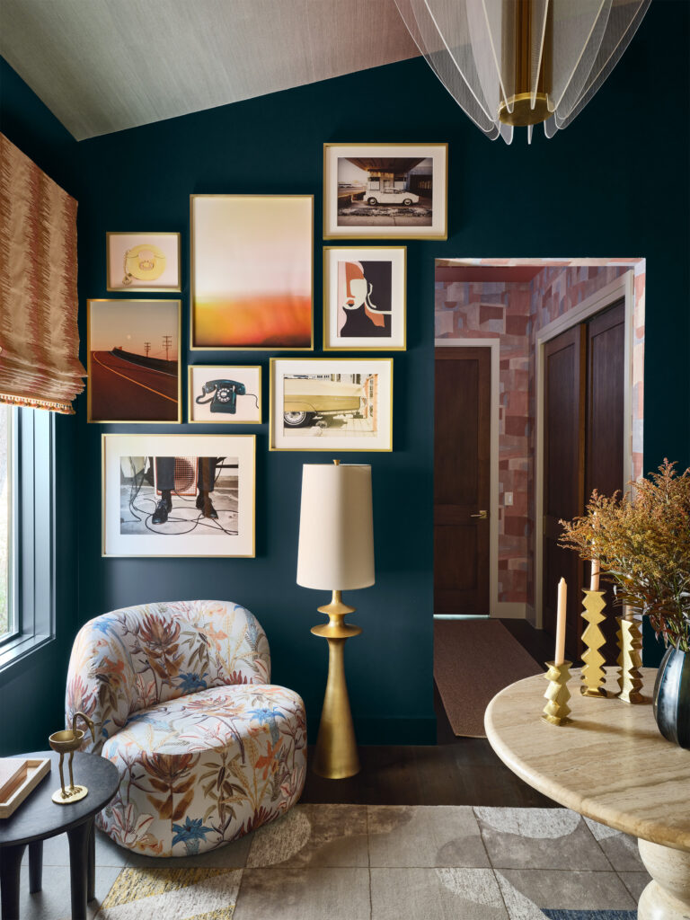 HBX110125WH_AmberGuyton_002