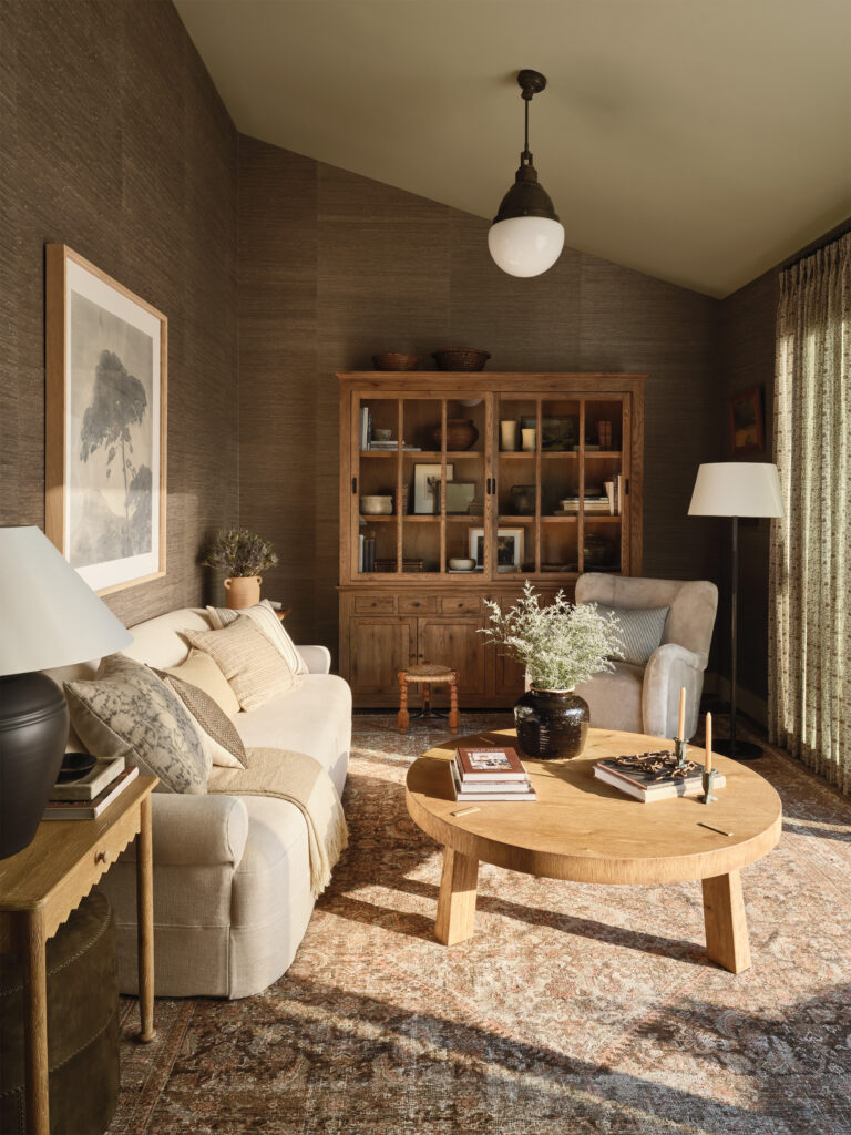 HBX110125WH_AmberLewis_019