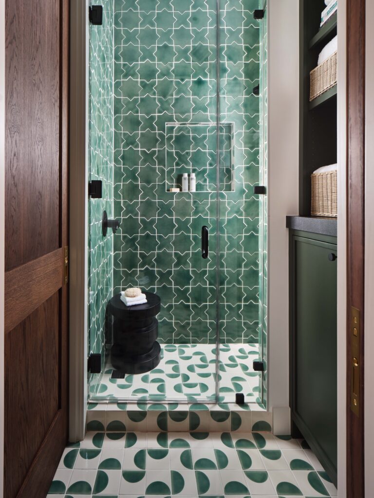 HBX110125WH_SaraBarney_006