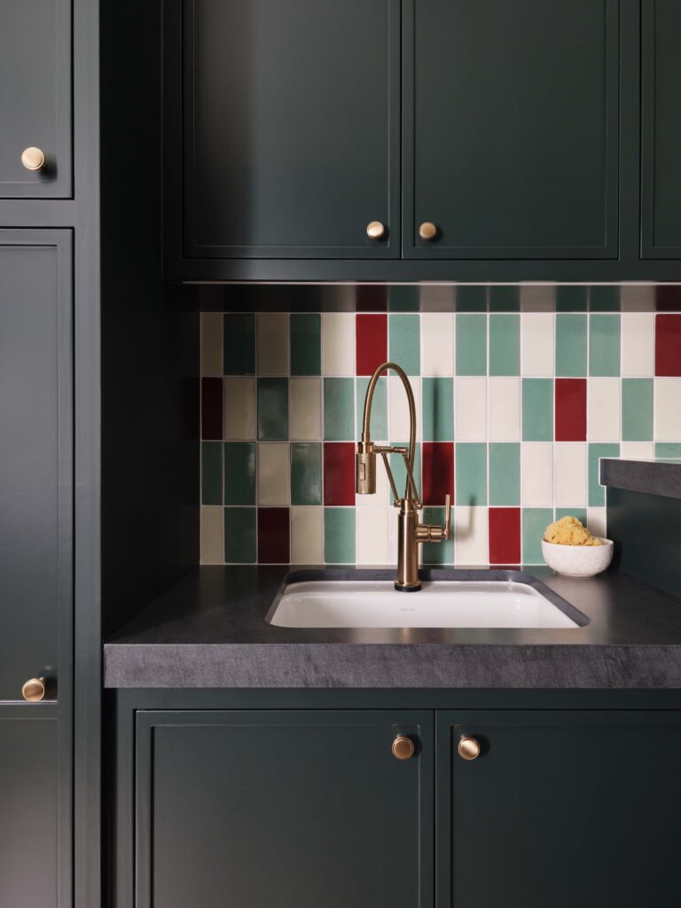 HBX110125WH_SaraBarney_030