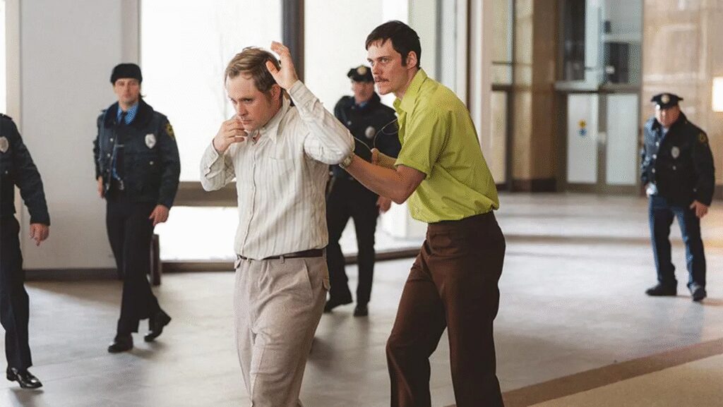 Bill Skarsgård stars as Tony Kiritsis in Gus Van Sant’s Dead Man’s Wire, a darkly comedic retelling of a 1977 hostage crisis. (Courtesy of AFF)