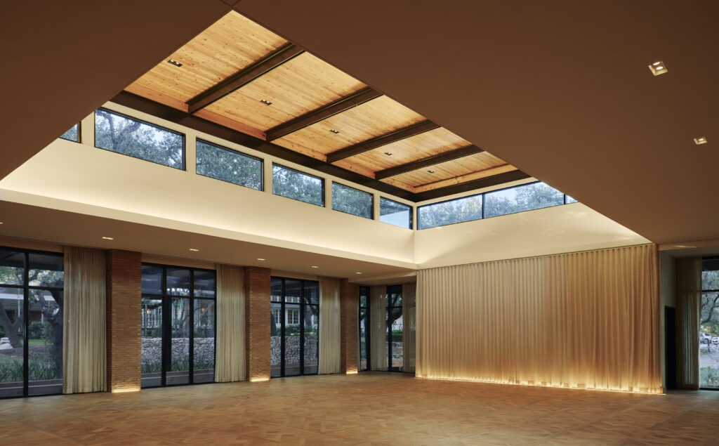 The new ballroom at The Inn at Green Pastures accommodates up to 275 guests and connects seamlessly to the estate’s indoor and outdoor event spaces. (Photo by Casey Dunn)