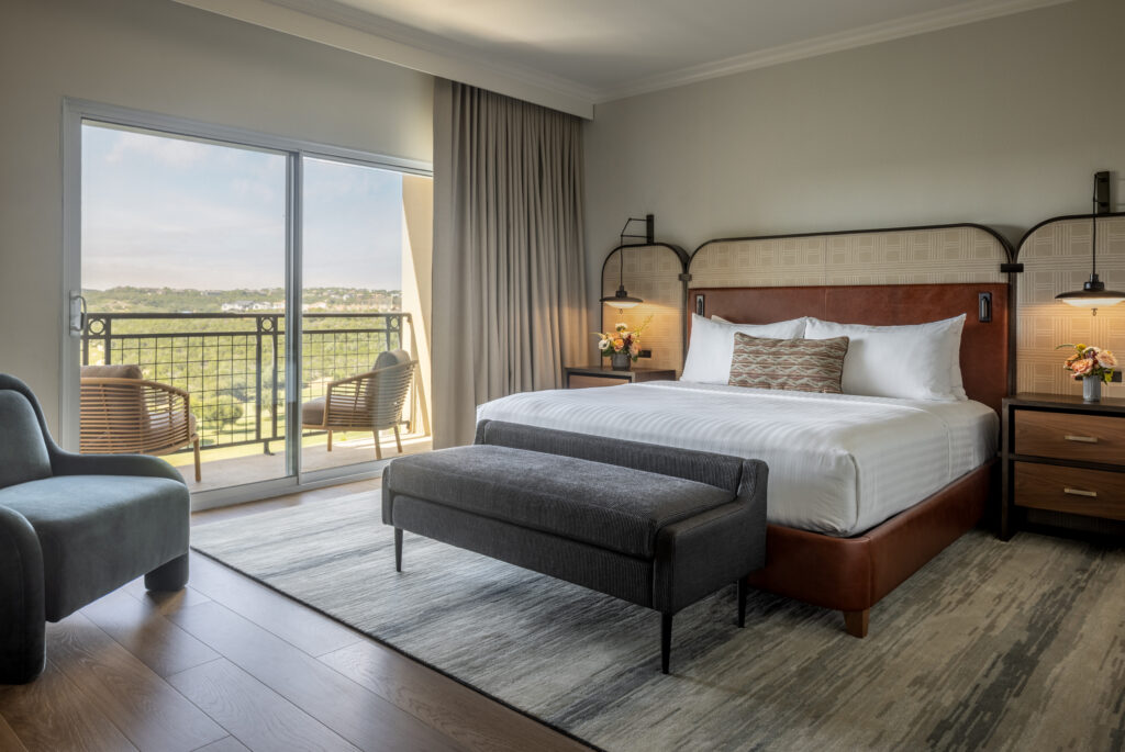 Luxury Texas Suite (photo courtesy of Signia by Hilton La Cantera Resort & Spa)