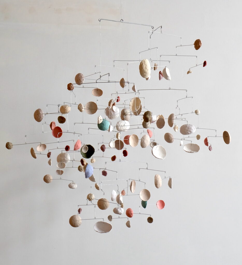 Yuko Nishikawa, “Wiggle-Under. Black-Dot BAAB-BAA,” 2024. (Photo courtesy of Connelly Martin Gallery)